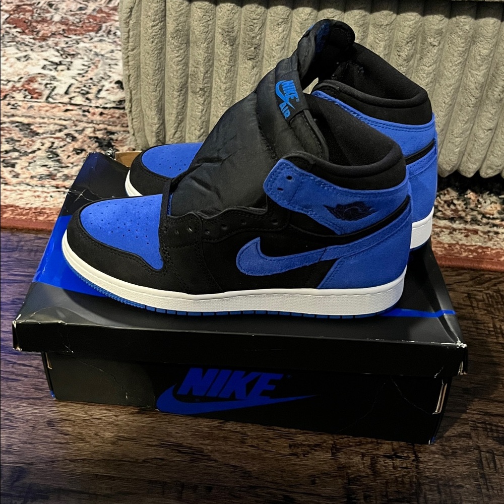 Nike Air Jordan 1 GS “Royals Reimagined” - Picture 2 of 9